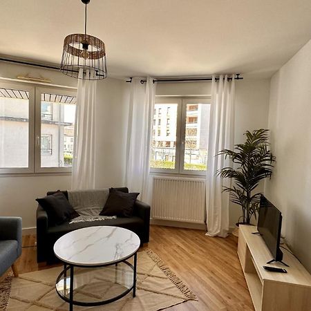 Villeurbanne • T2 Fraternite • Hostisy Экстерьер фото